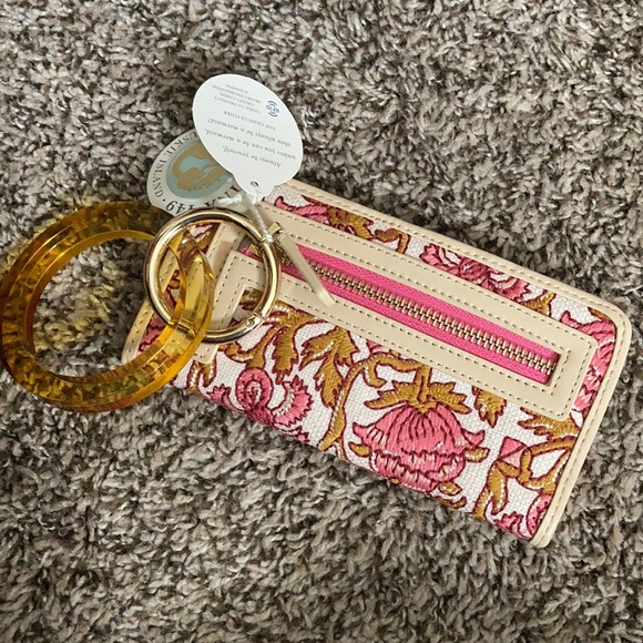 Bifold wallet in woodblock floral - Picture 1 of 3